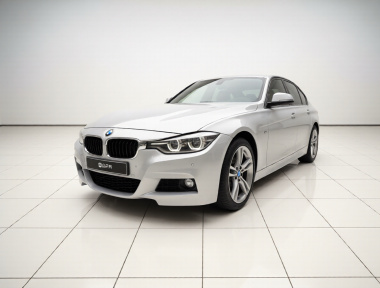 BMW 3 Series 2019 car image 