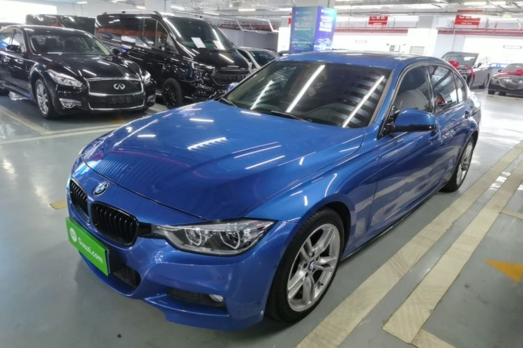 BMW 3 Series 2019 car image #2