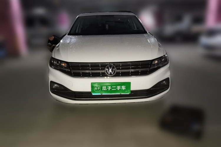 Volkswagen Bora 2022 car image #3