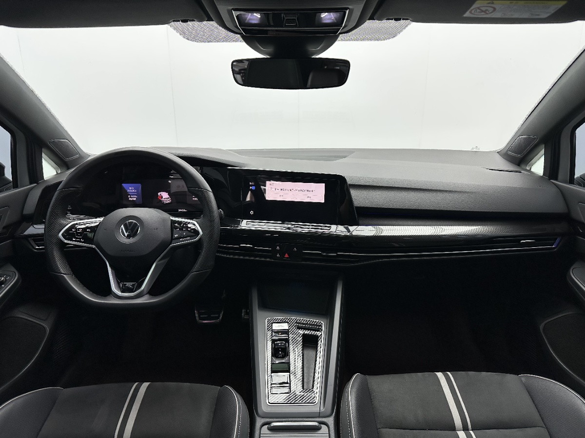Volkswagen Golf 2022 car image #7