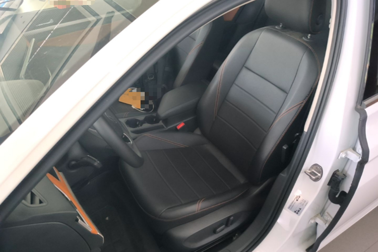 Volkswagen Bora 2025 car image #15
