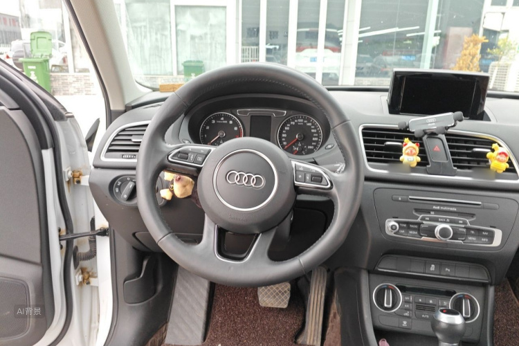 Audi Q3 2019 #12 Audi Q3 2019 car image #12