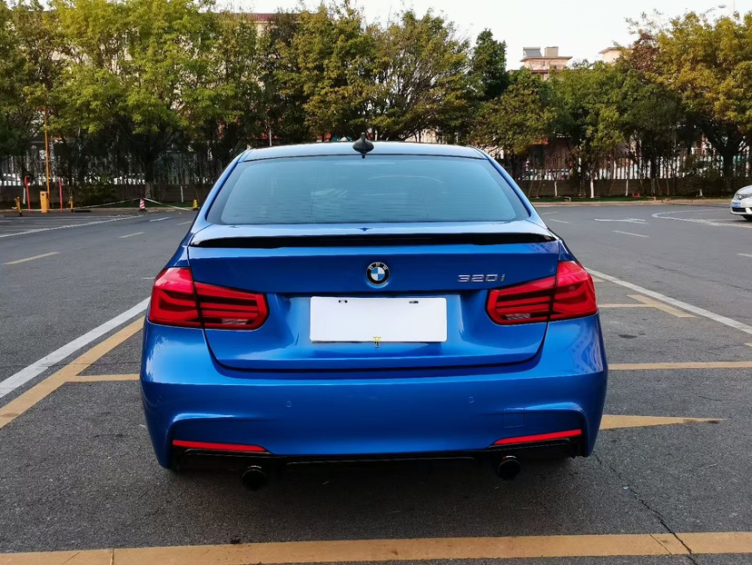BMW 3 Series 2018 #5 BMW 3 Series 2018 car image #5