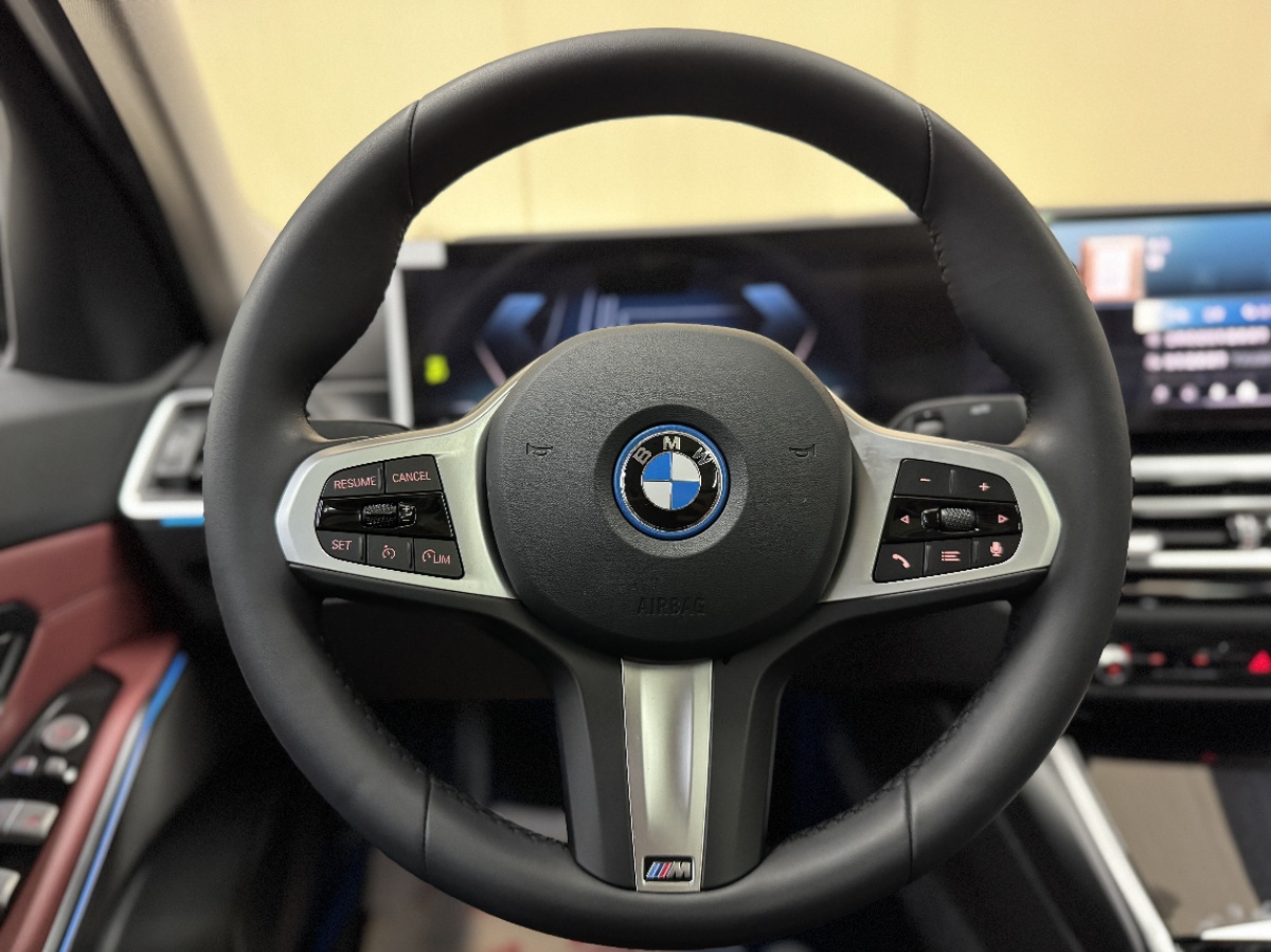 BMW i3 2024 #12 BMW i3 2024 صورة سيارة #12
