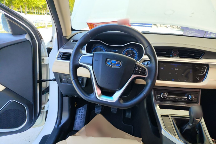 GEELY Emgrand 2018 #11 GEELY Emgrand 2018 car image #11