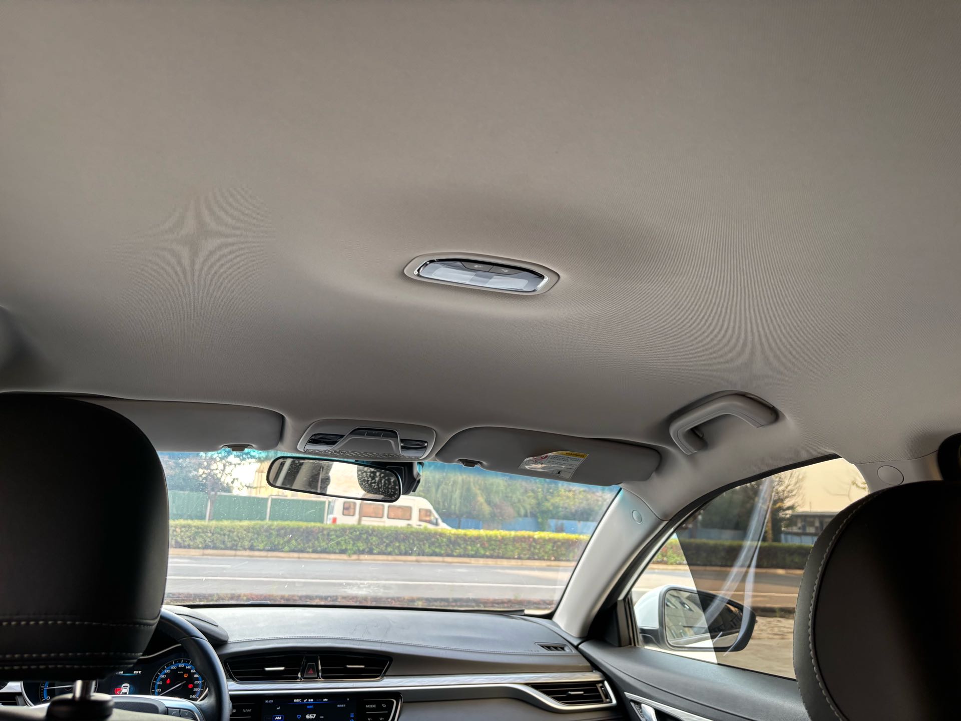 GEELY Emgrand 2019 car image #10