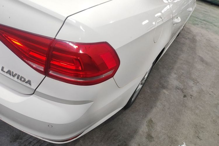 Volkswagen Lavida 2018 car image #8