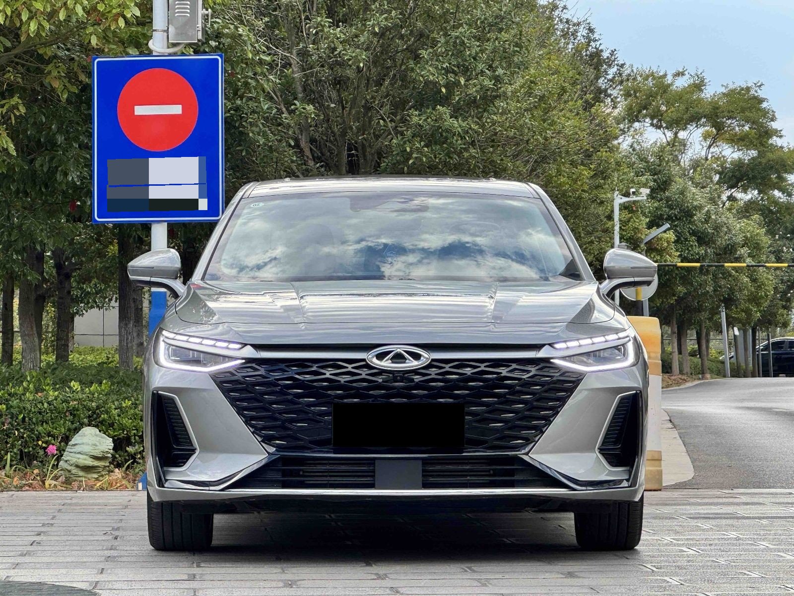 Chery Arrizo 8 2024 car image #2
