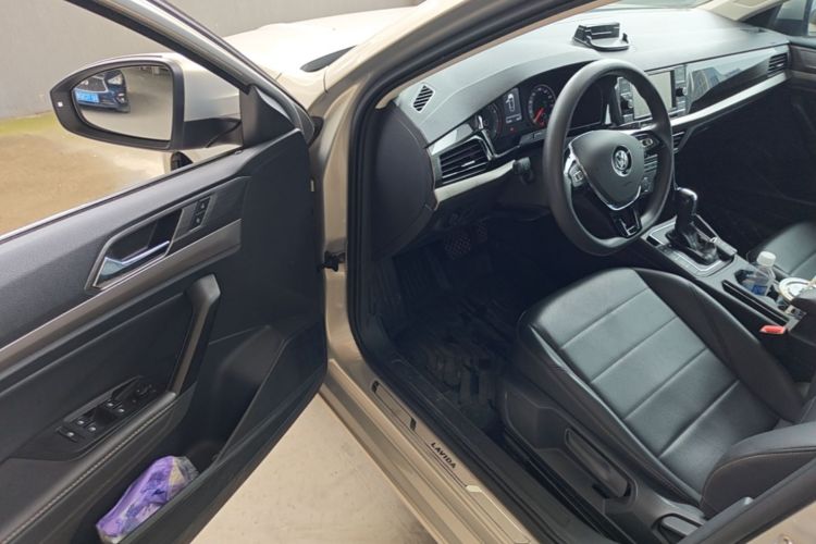 Volkswagen Lavida 2019 car image #18