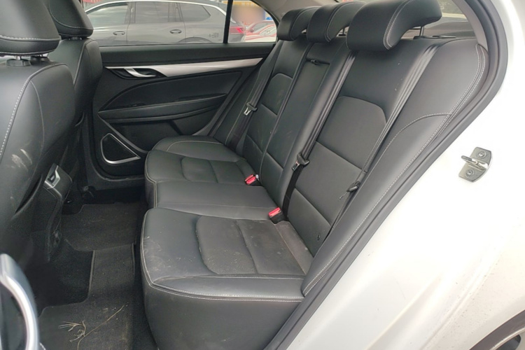 GEELY Emgrand 2020 #17 GEELY Emgrand 2020 car image #17