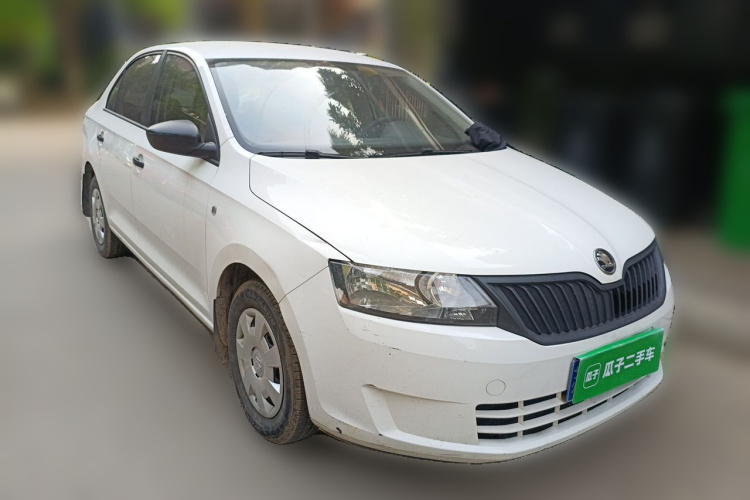 Skoda Rapid 2017 #4 Skoda Rapid 2017 car image #4