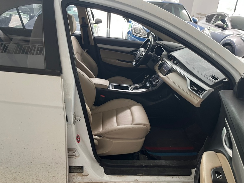 GEELY Emgrand 2018 #7 GEELY Emgrand 2018 car image #7