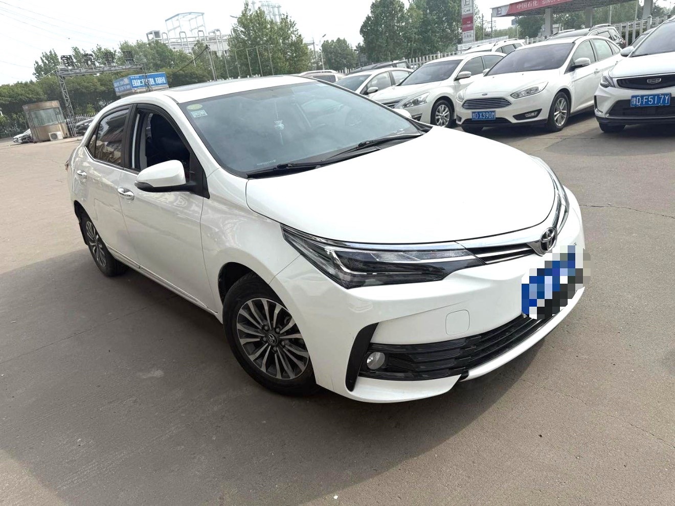 Toyota Corolla 2018 image de voiture #3