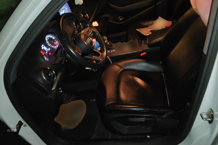 Audi A3 2018 car image #17
