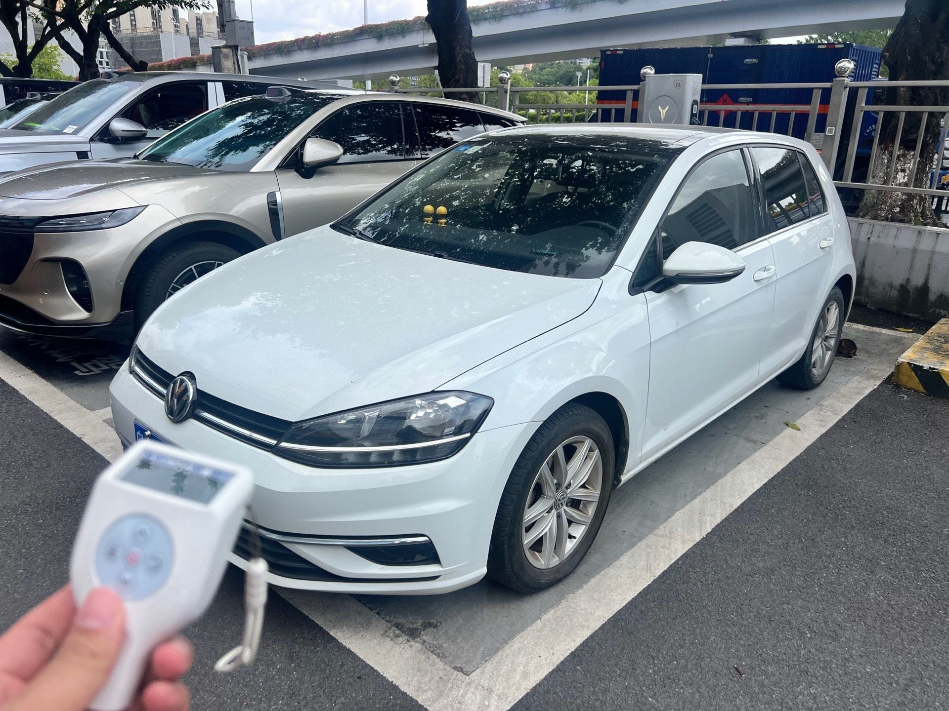 2018 2018 car image