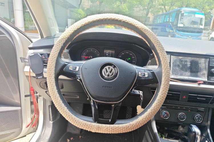 Volkswagen Lavida 2019 #15 Volkswagen Lavida 2019 car image #15
