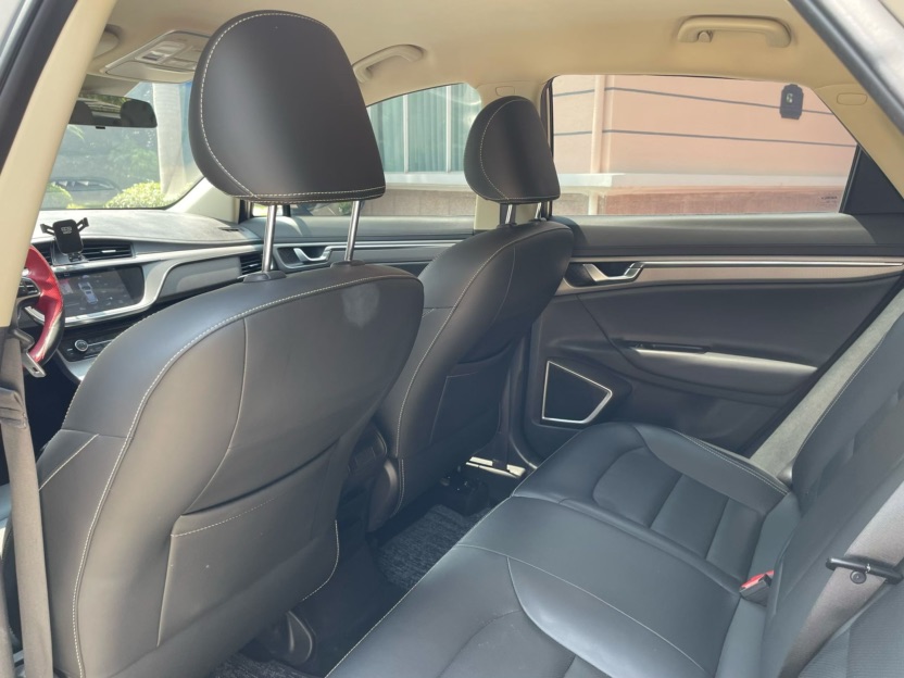 GEELY Emgrand GS 2018 car image #8