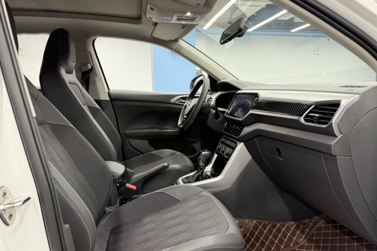 Volkswagen T-Cross 2022 imagen de coche #20