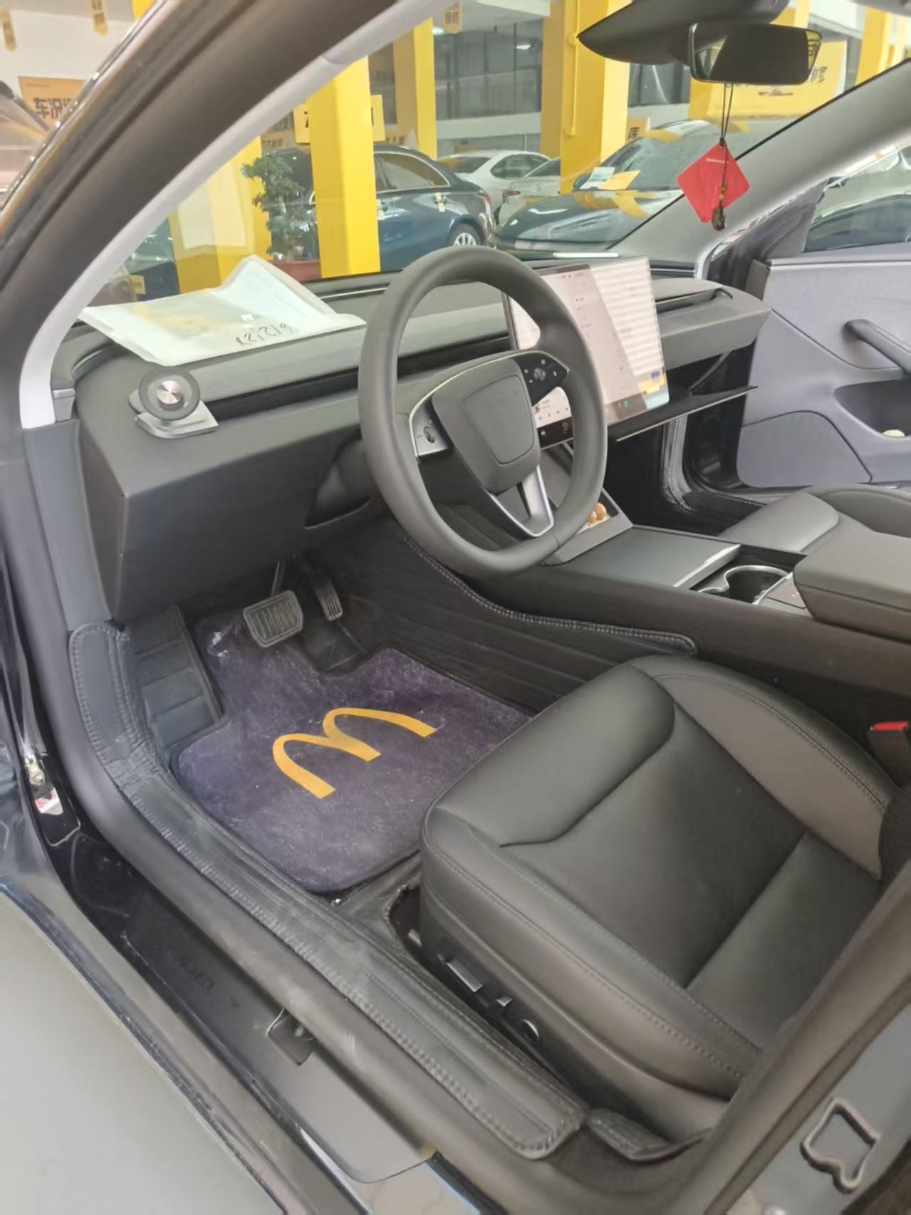 Tesla Model 3 2025 car image #4