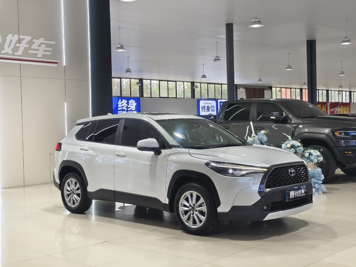 Toyota Corolla Cross 2023 изображение автомобиля #3