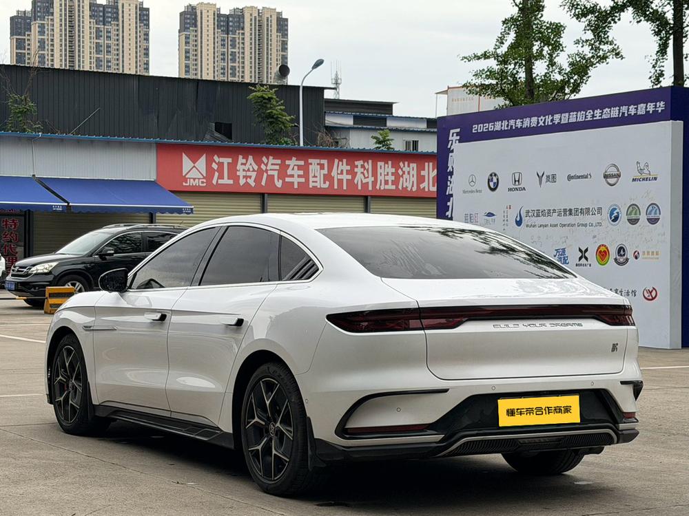 BYD Han 2022 car image #3