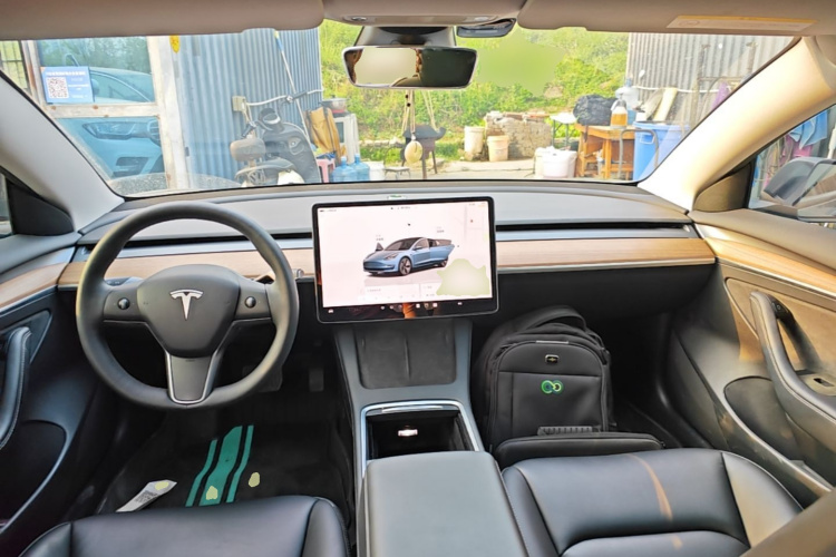 Tesla Model 3 2023 #10 Tesla Model 3 2023 car image #10