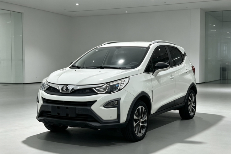 BYD Yuan 2018 #2 BYD Yuan 2018 car image #2