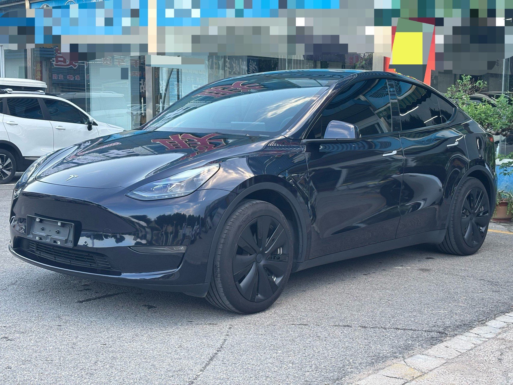 Tesla Model Y 2023 car image 