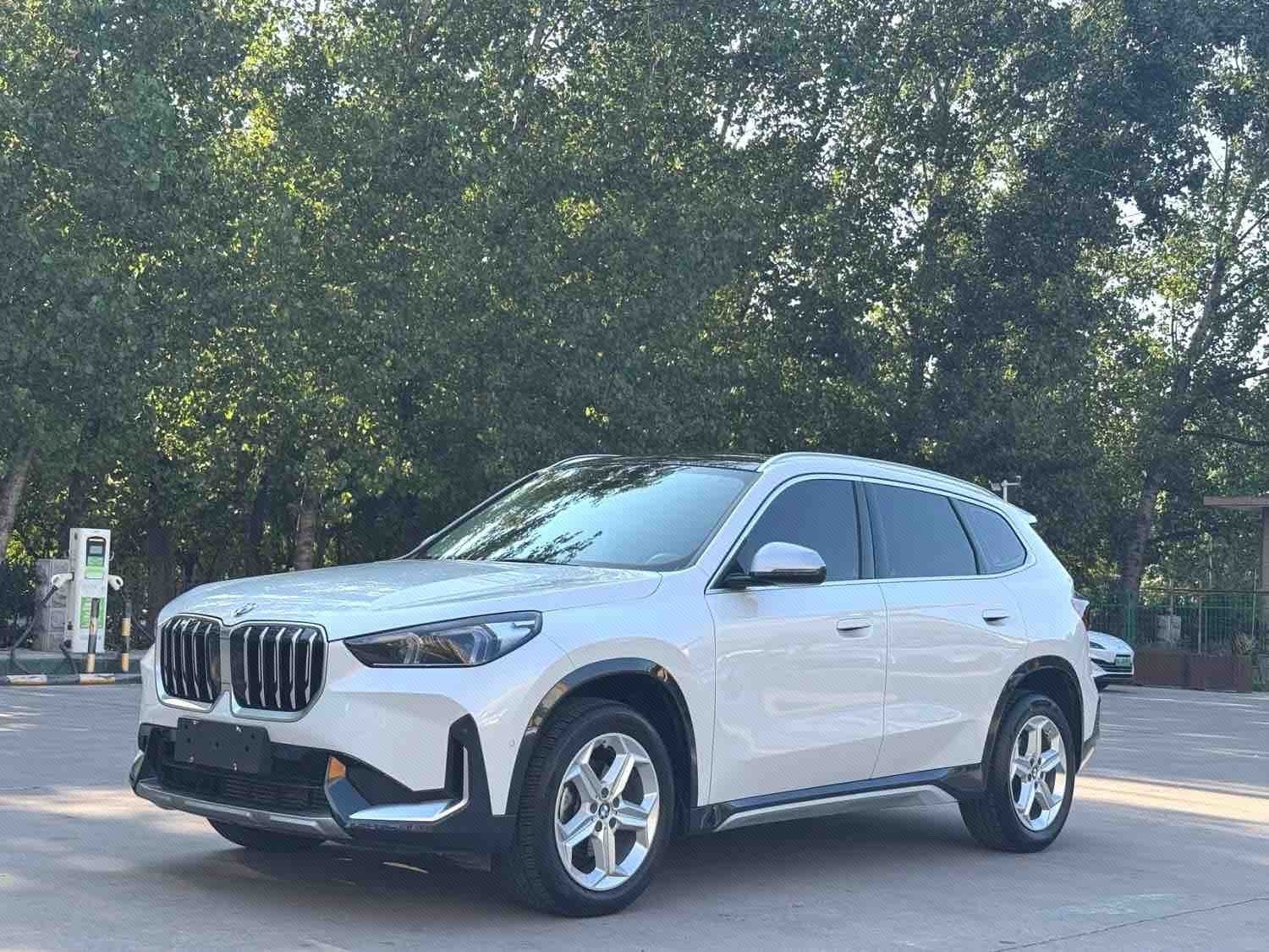 BMW X1 2023 BMW X1 2023 car image