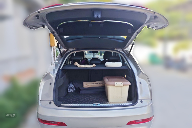 Audi Q3 2015 immagine di auto #21