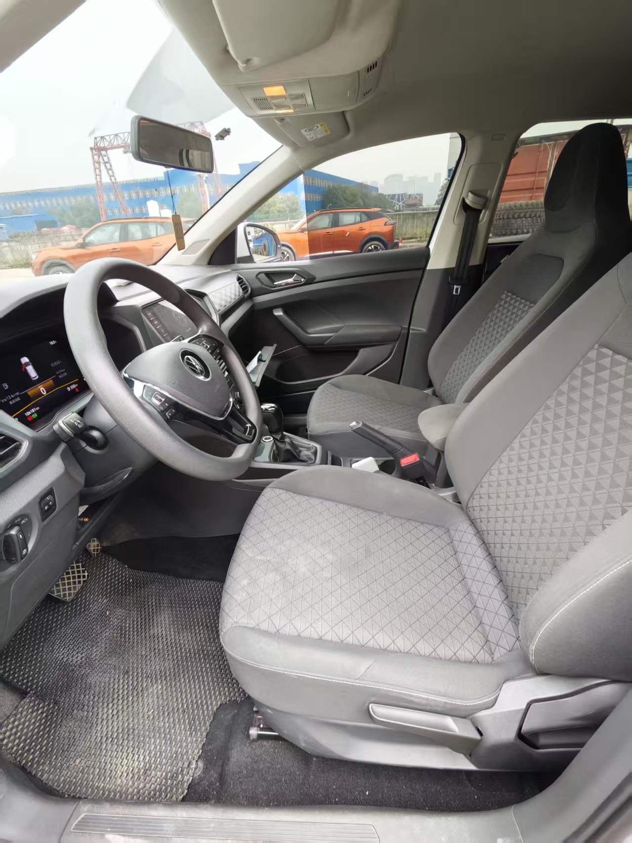 Volkswagen T-Cross 2023 #4 Volkswagen T-Cross 2023 صورة سيارة #4