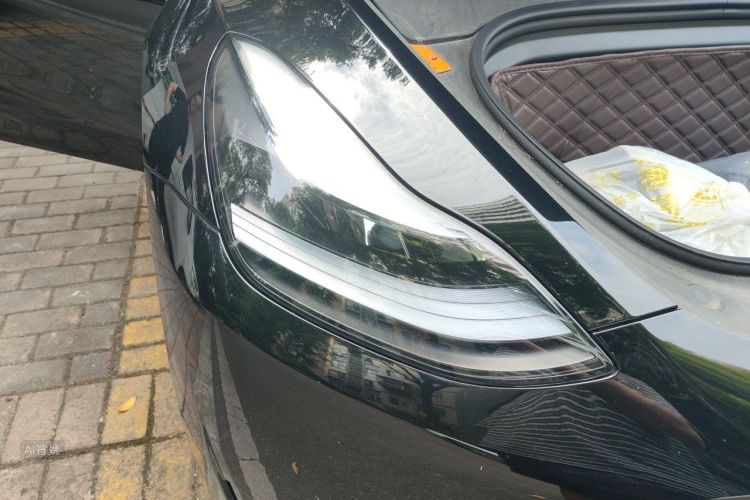 Tesla Model Y 2023 #8 Tesla Model Y 2023 car image #8