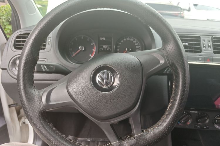 Volkswagen Polo 2017 #11 Volkswagen Polo 2017 car image #11