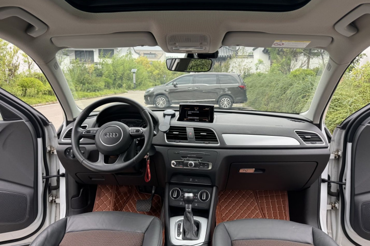 Audi Q3 2018 #9 Audi Q3 2018 car image #9