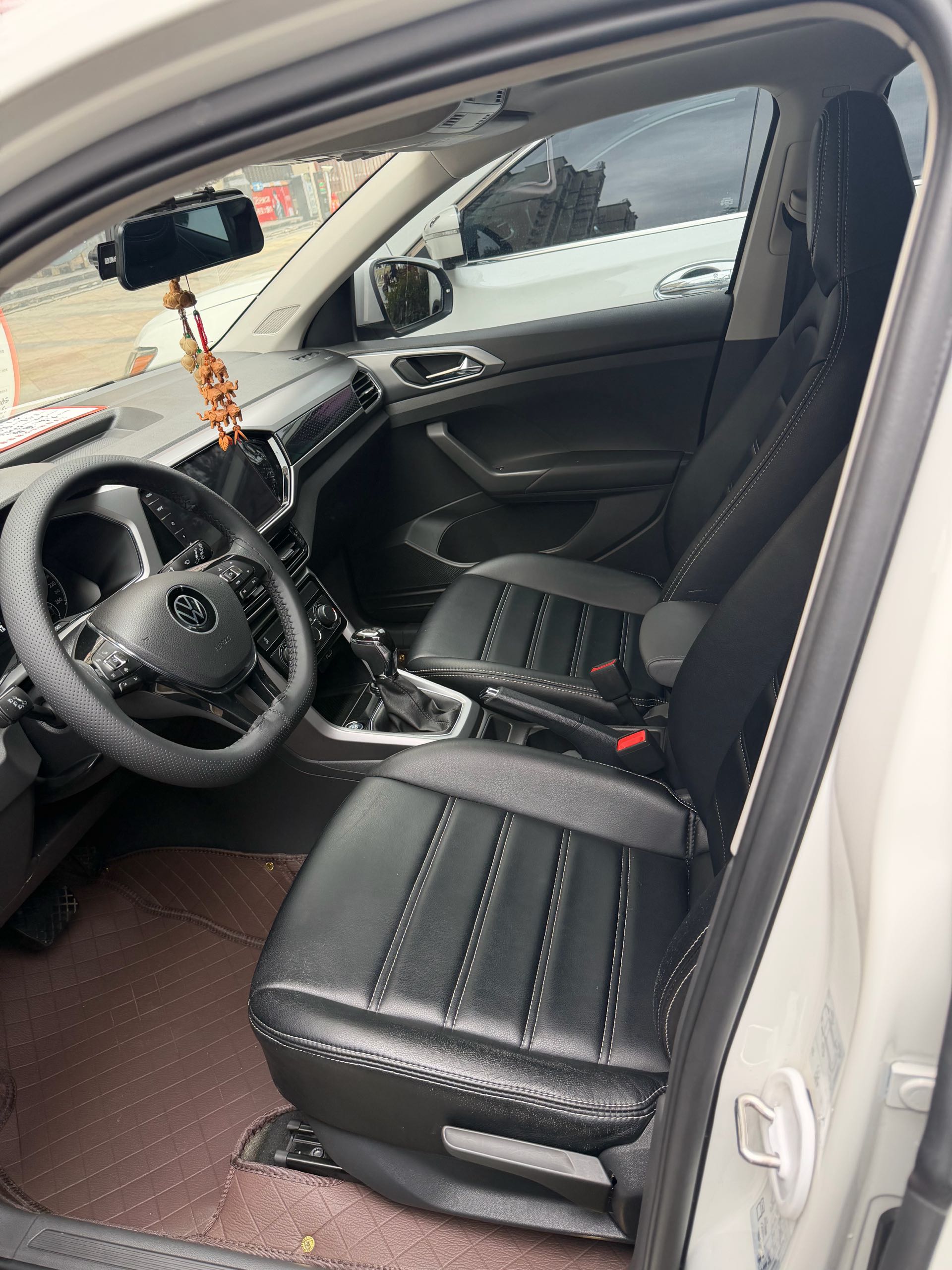 Volkswagen T-Cross 2021 #7 Volkswagen T-Cross 2021 car image #7