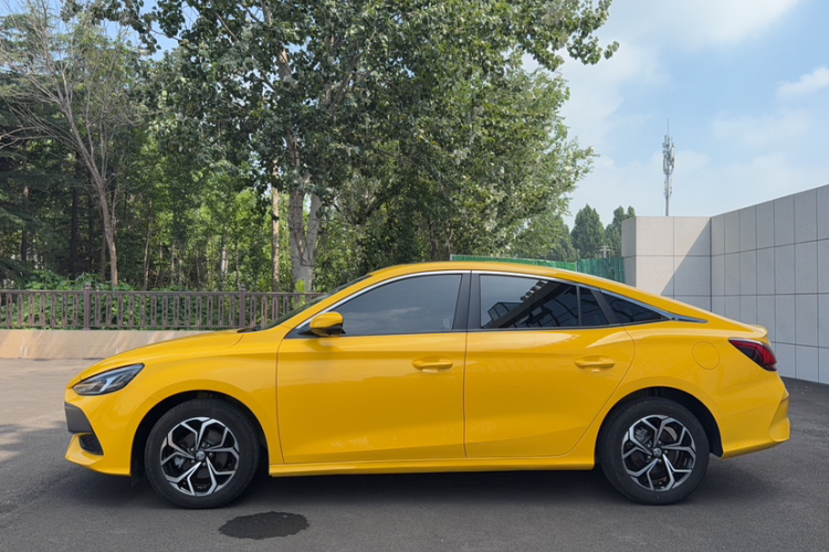 MG 5 2023 #8 MG 5 2023 immagine di auto #8