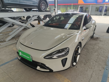 MI SU7 2024 car image 