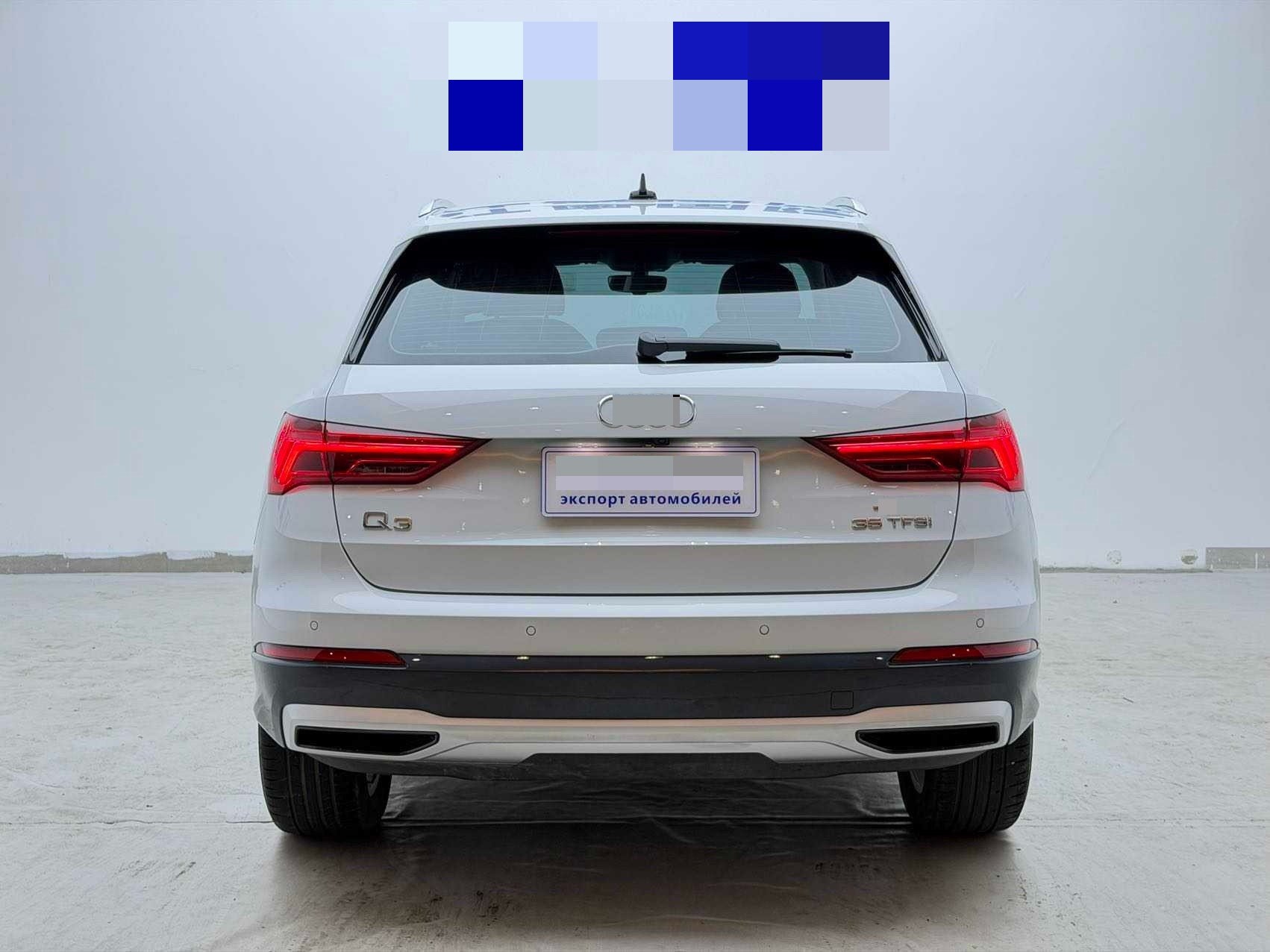 Audi Q3 2023 car image #16