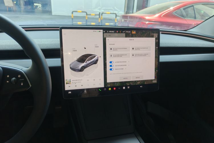 Tesla Model 3 2025 car image #17