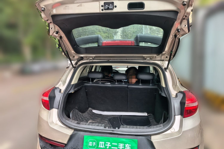 GEELY Emgrand GS 2017 car image #21
