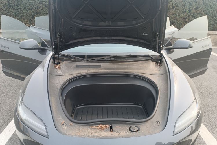 Tesla Model 3 2024 car image #22