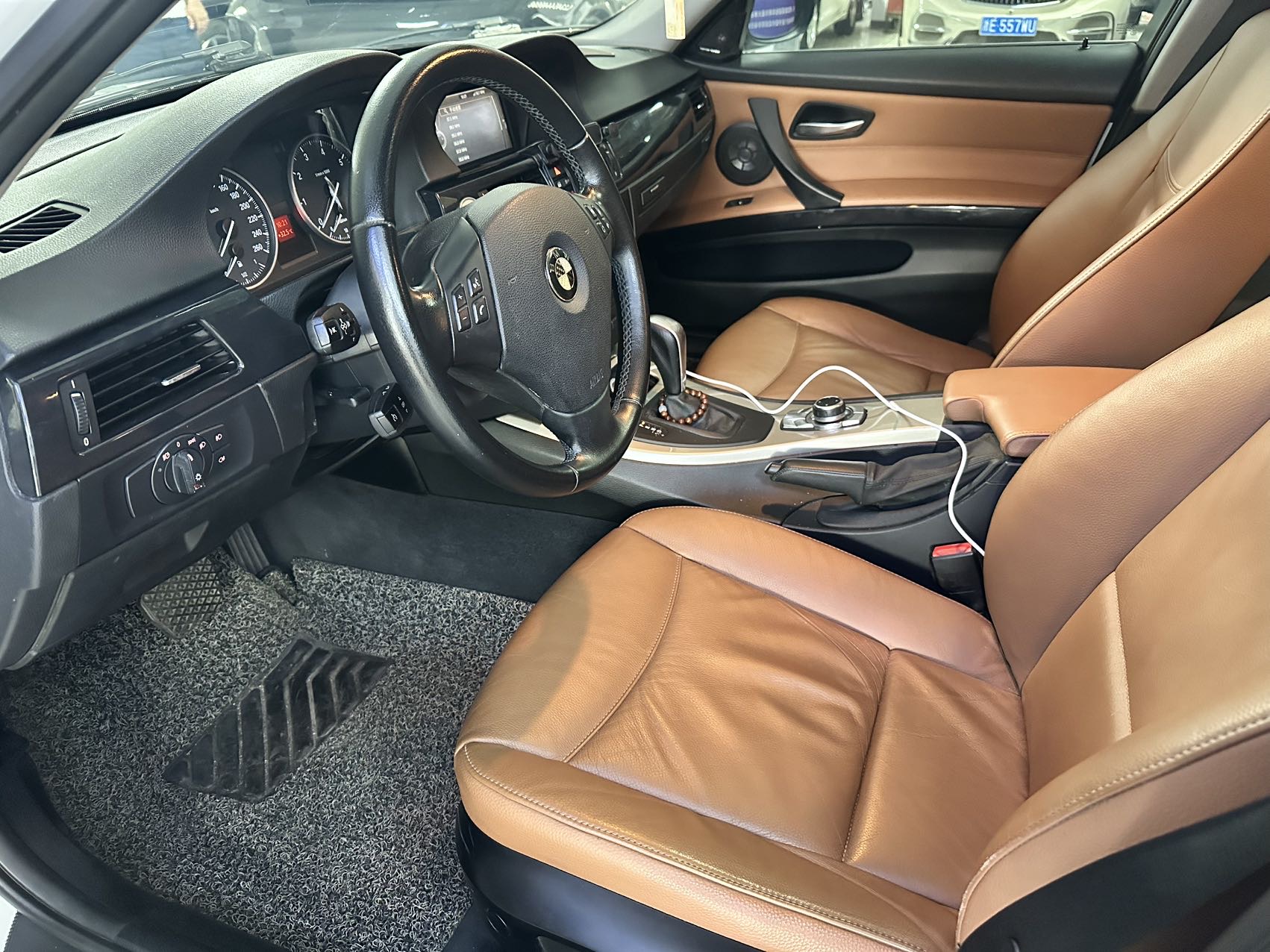 BMW 3 Series (Imported) 2010 #8 BMW 3 Series (Imported) 2010 صورة سيارة #8
