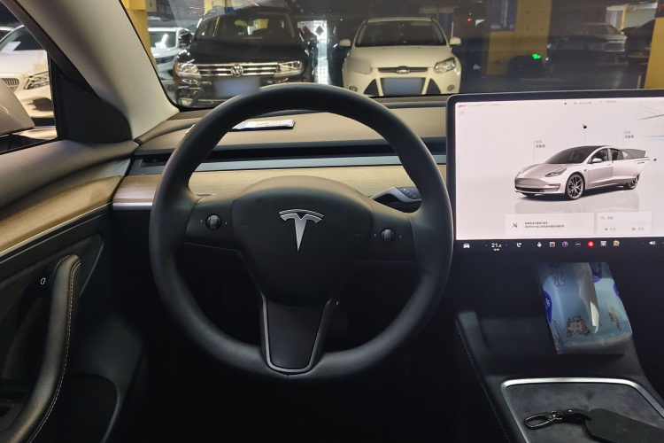 Tesla Model 3 2023 #11 Tesla Model 3 2023 car image #11