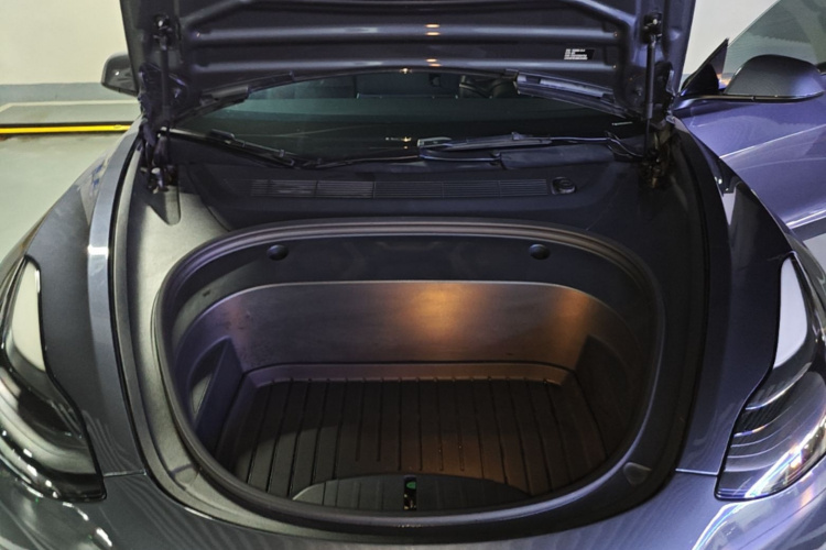 Tesla Model 3 2021 car image #22
