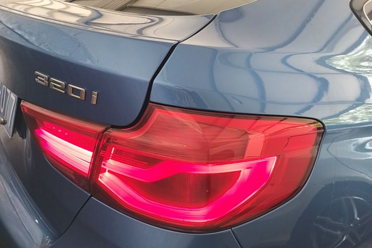 BMW 3 Series GT 2019 car image #8