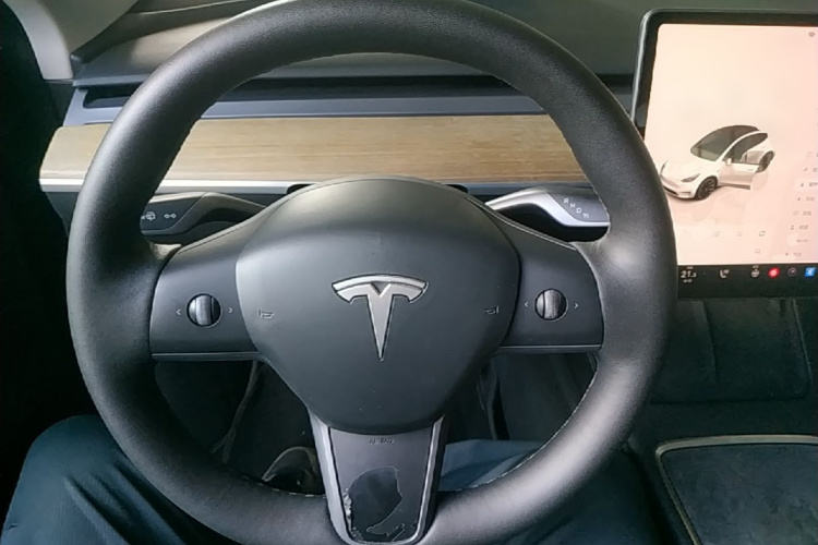 Tesla Model Y 2022 #11 Tesla Model Y 2022 car image #11