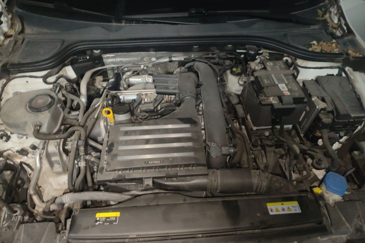 Volkswagen Golf 2023 car image #22