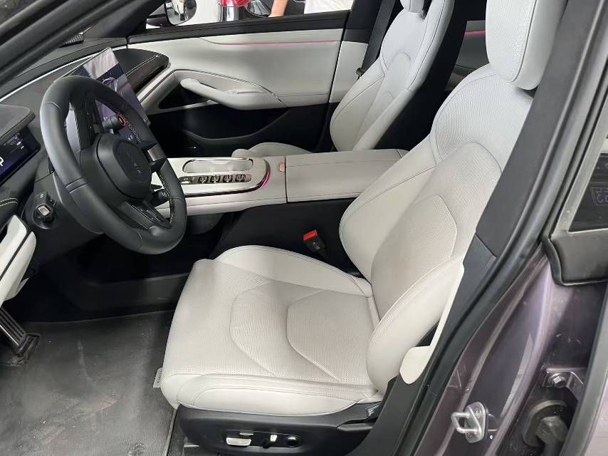 MI SU7 2024 car image #5