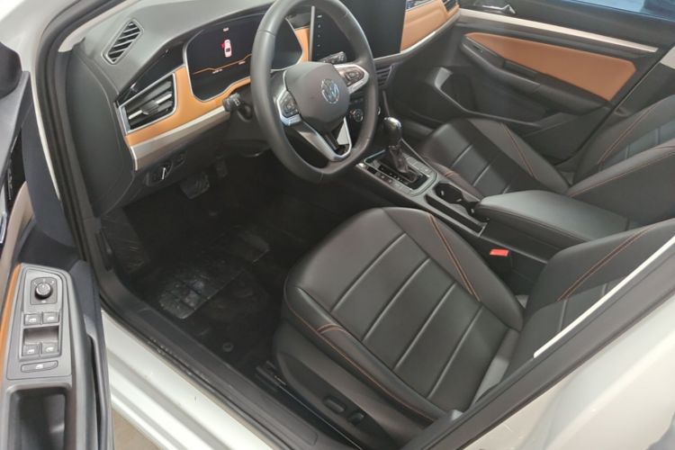 Volkswagen Bora 2023 صورة سيارة #12