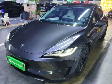 Tesla Model 3 2024 Tesla Model 3 2024 immagine di auto